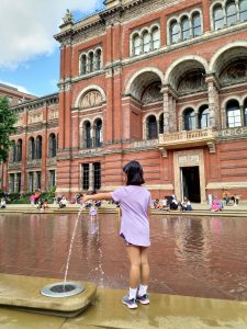 V&A Museum courtyard